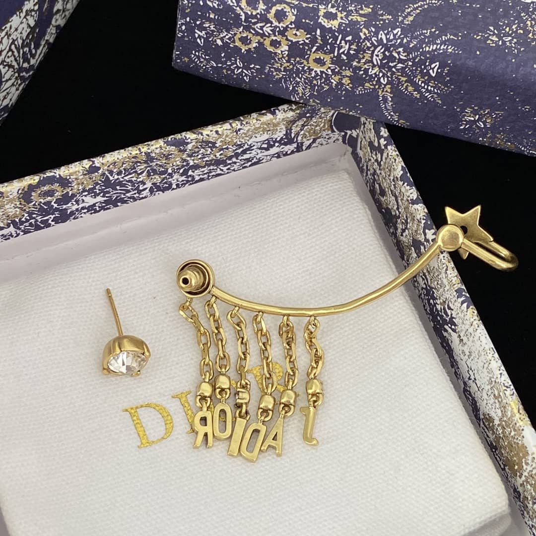 7 Star Chr1st1an D10r Earring