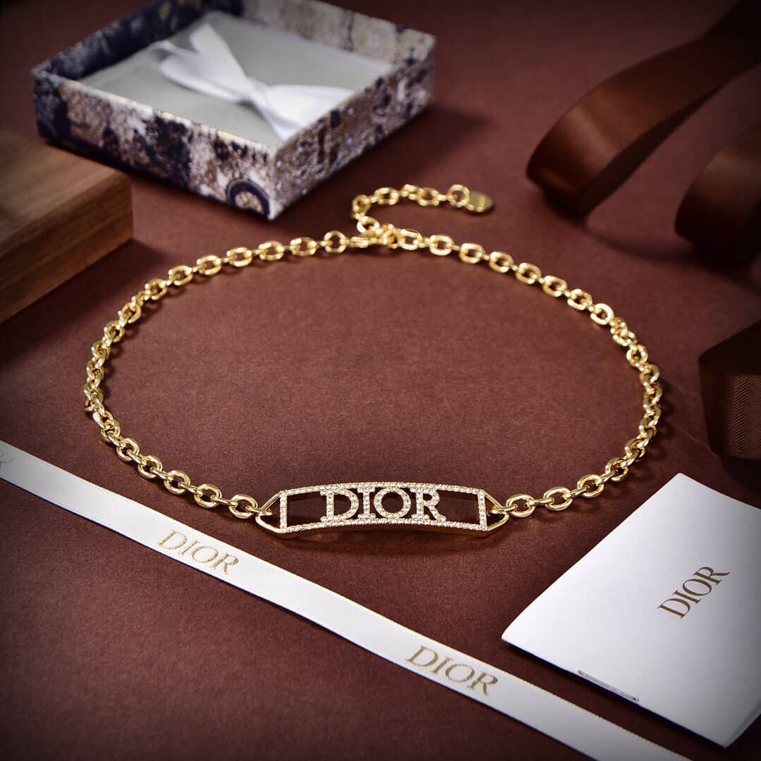 Replica Chr1st1an D10r Necklace