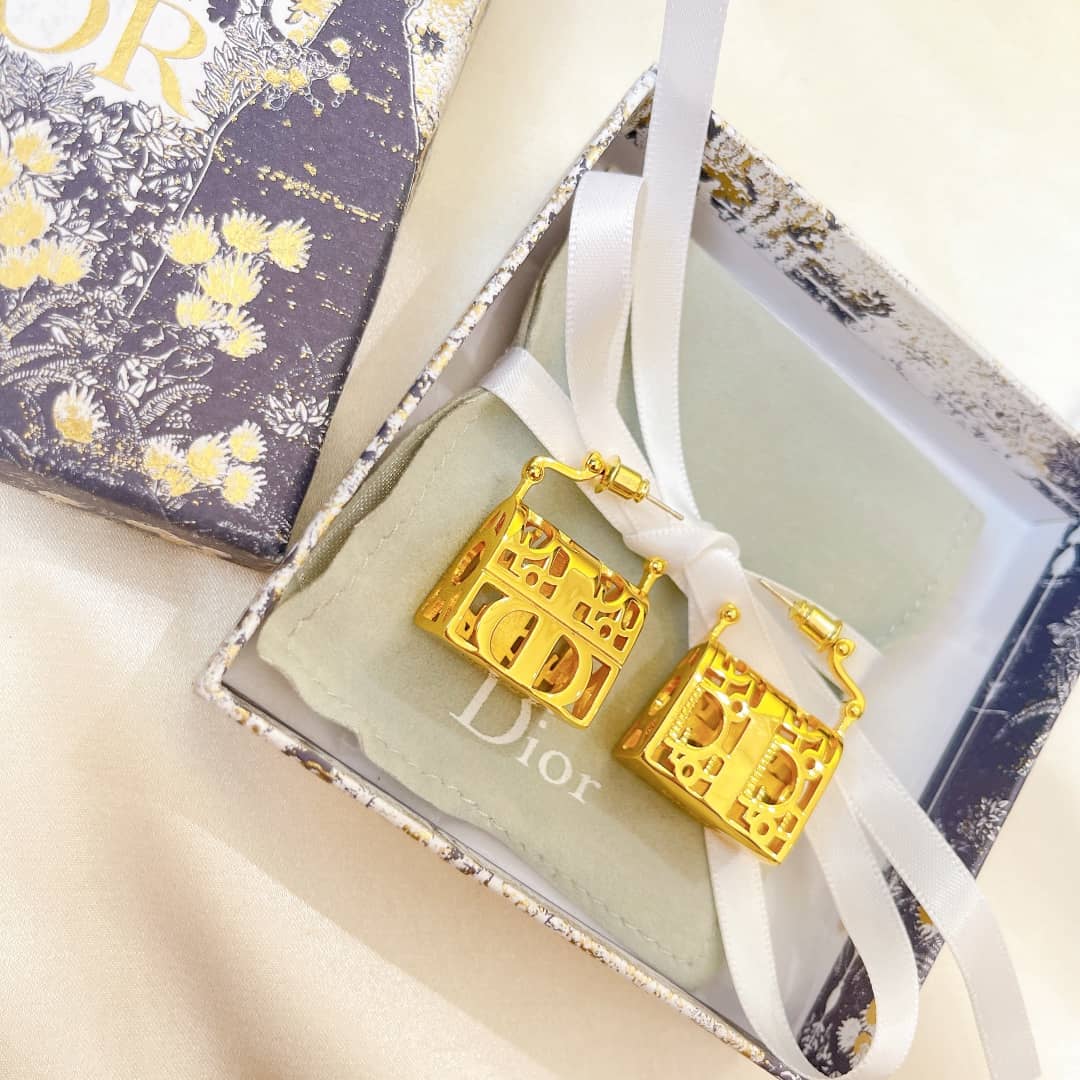High Quality Chr1st1an D10r Earring