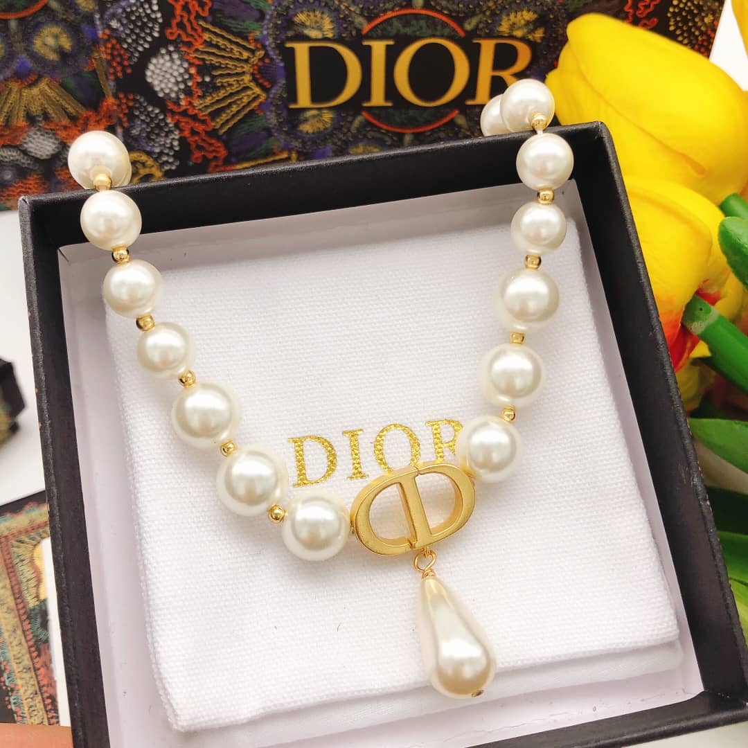 Knockoff Chr1st1an D10r Logo Necklace