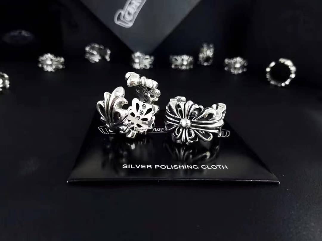 Replica Ch*0me He**ts Ring