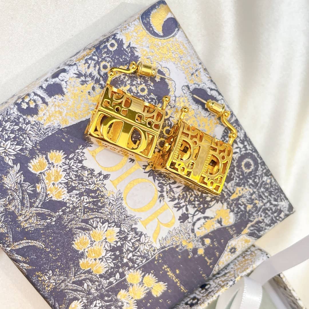 High Quality Chr1st1an D10r Earring