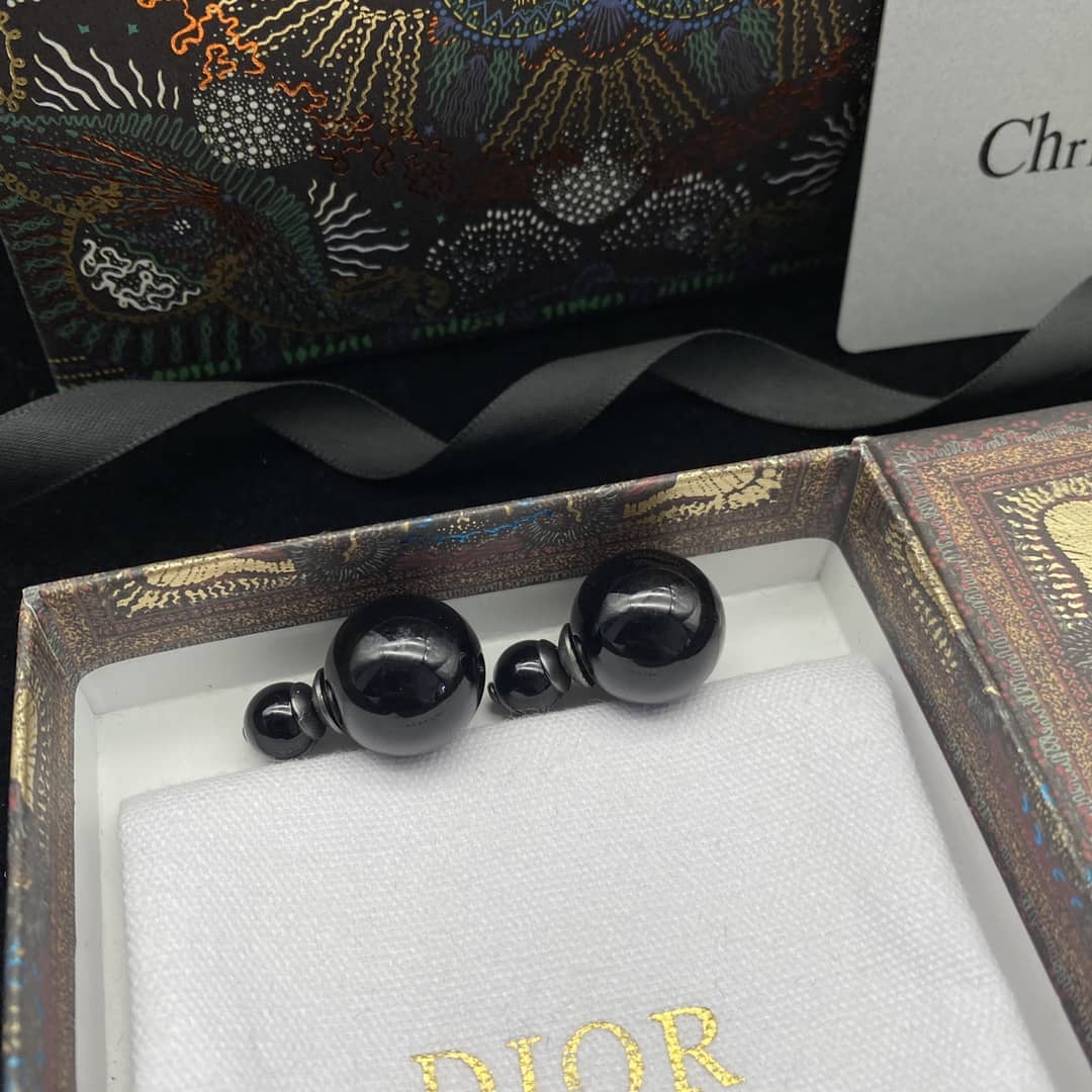 Designer Chr1st1an D10r Classic Earring