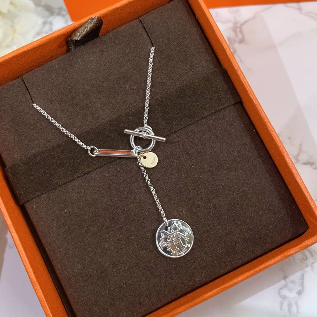 Knockoff H**me5 Logo Necklace