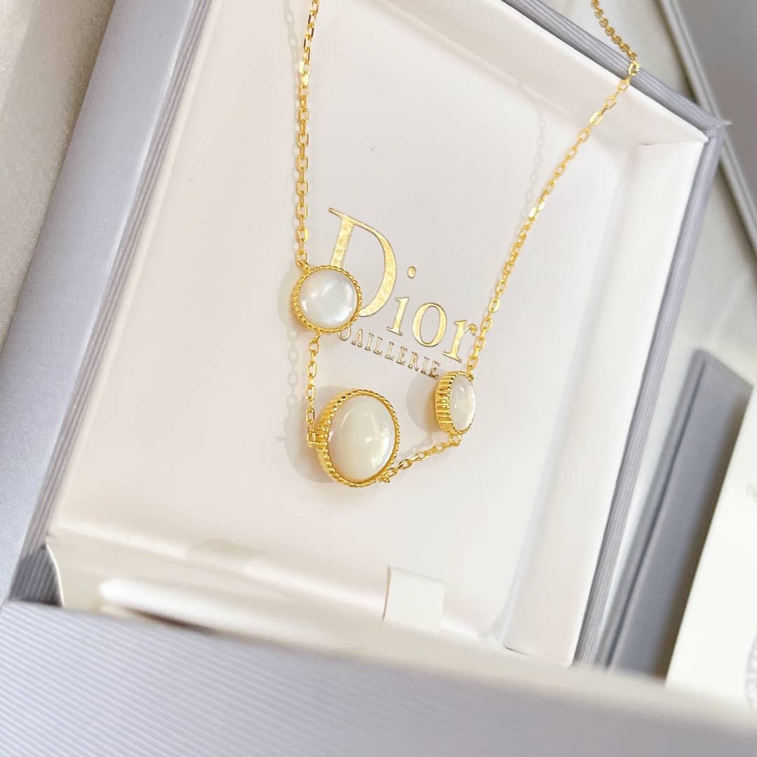 7 Star Chr1st1an D10r Necklace