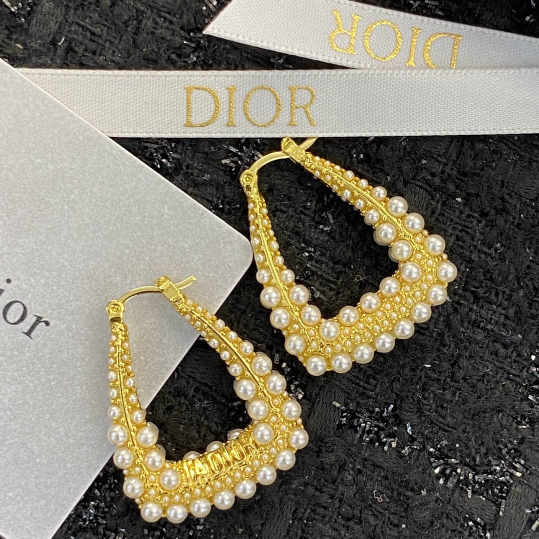 Top Quality Chr1st1an D10r Earring