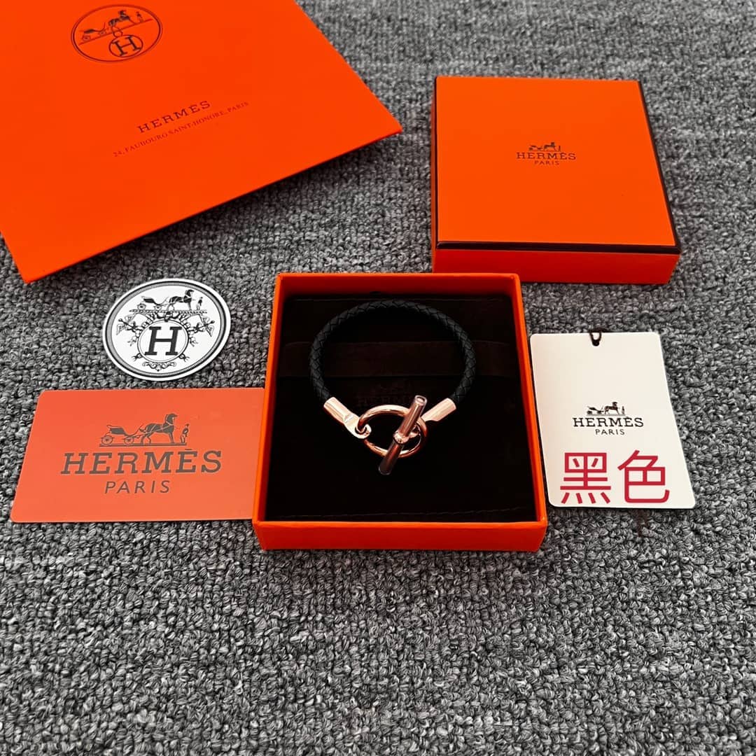 Knockoff H**me5 Logo Bracelet