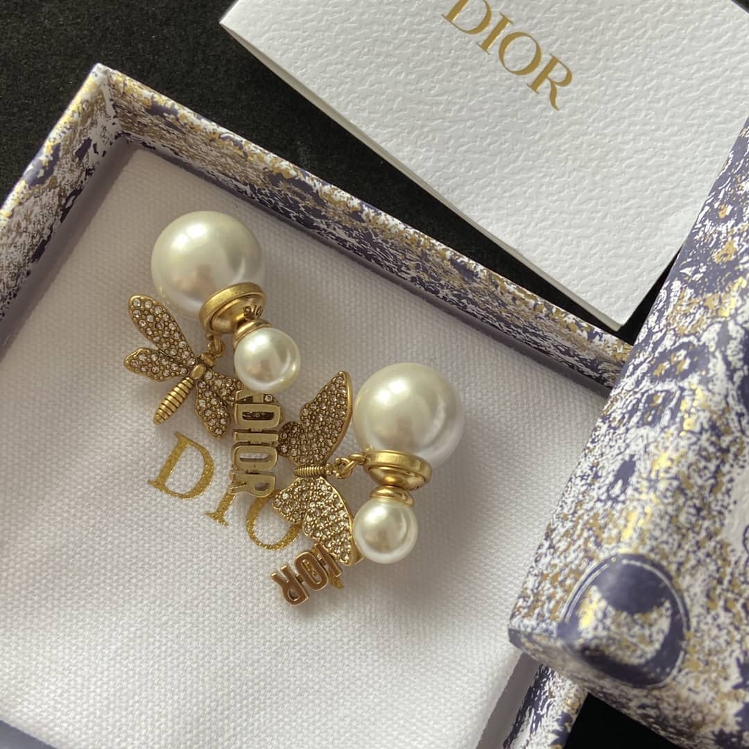 Top Quality Chr1st1an D10r Earring