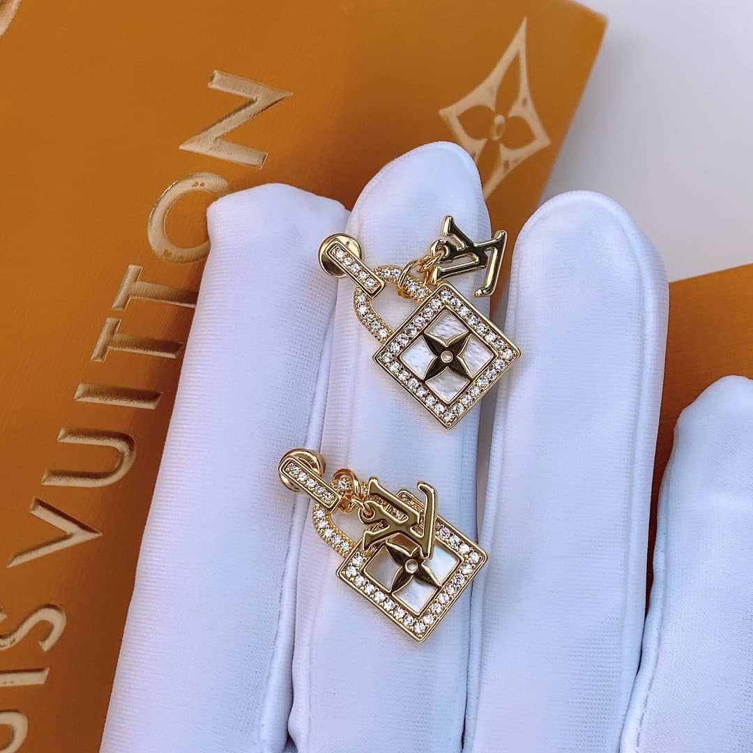 High Quality L0vis Vvtt0n Earring