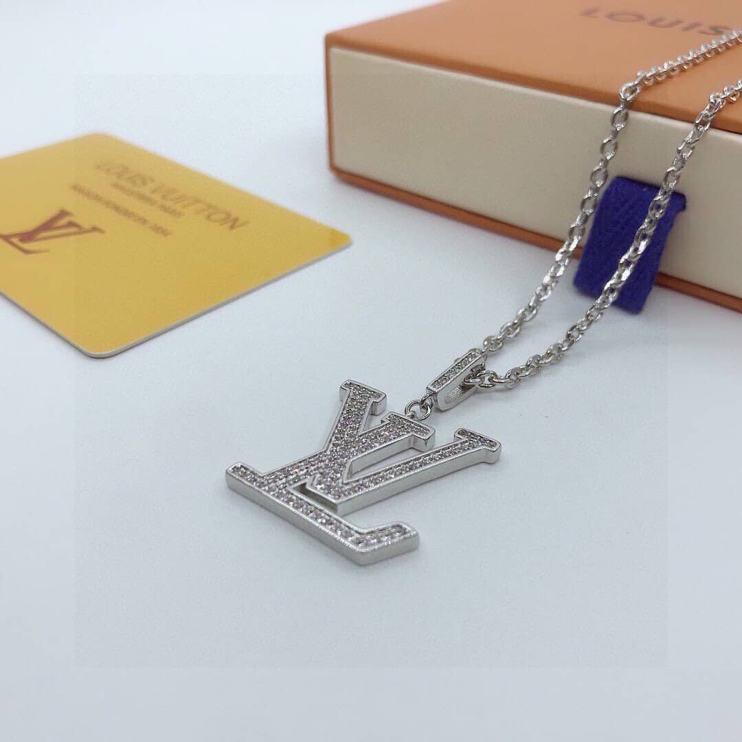 Wholesale L0vis Vvtt0n AAA+ Necklace