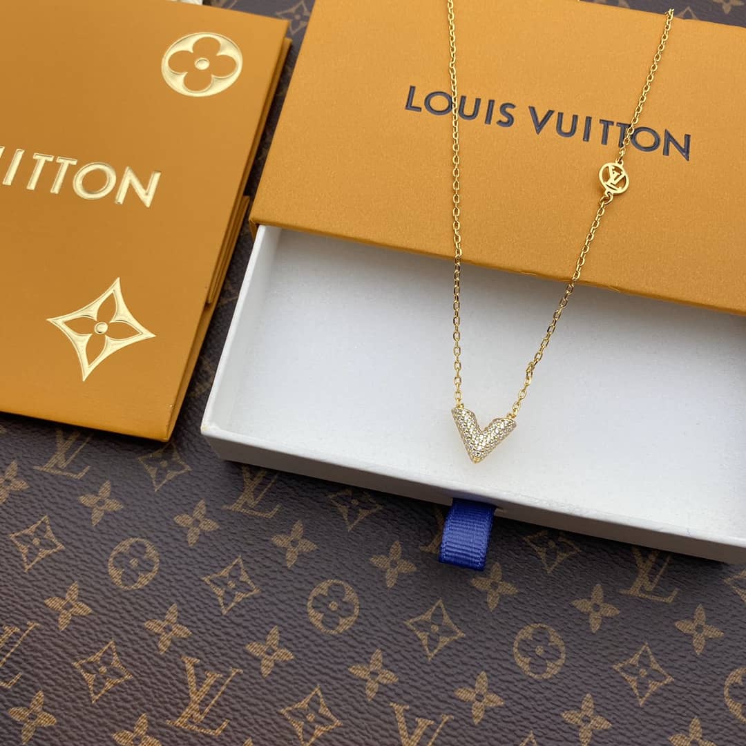 7 Star L0vis Vvtt0n Necklace