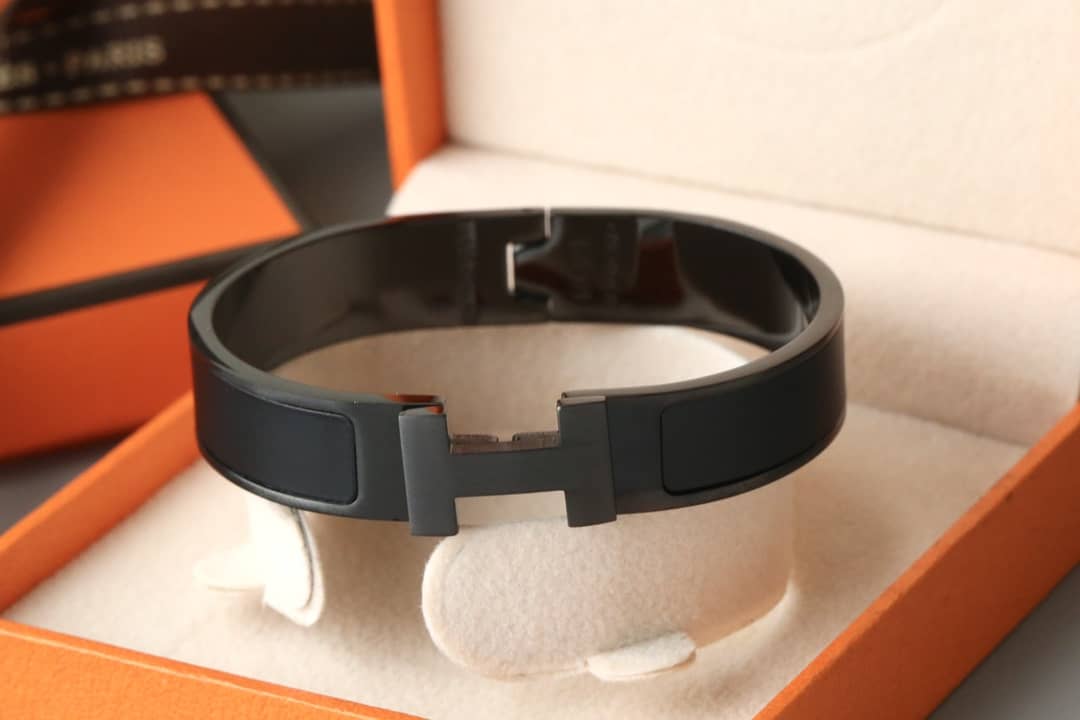 H**me5 Bracelet First Copy