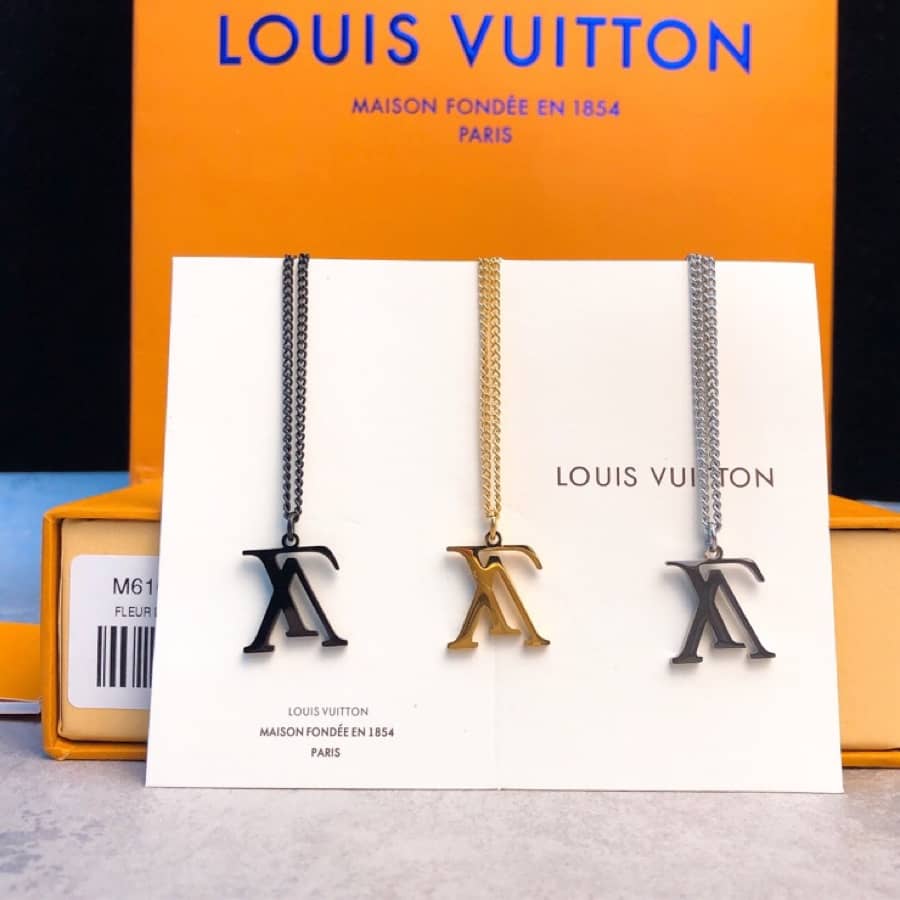 L0vis Vvtt0n Necklace First Copy