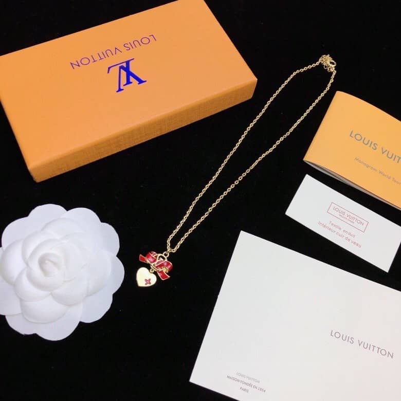 High Quality L0vis Vvtt0n Necklace