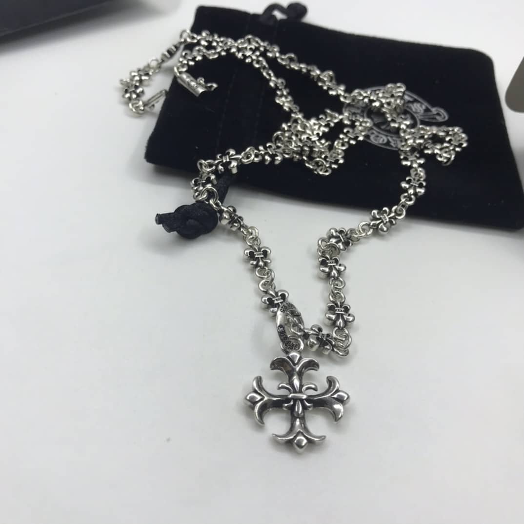 Wholesale Ch*0me He**ts Logo Necklace