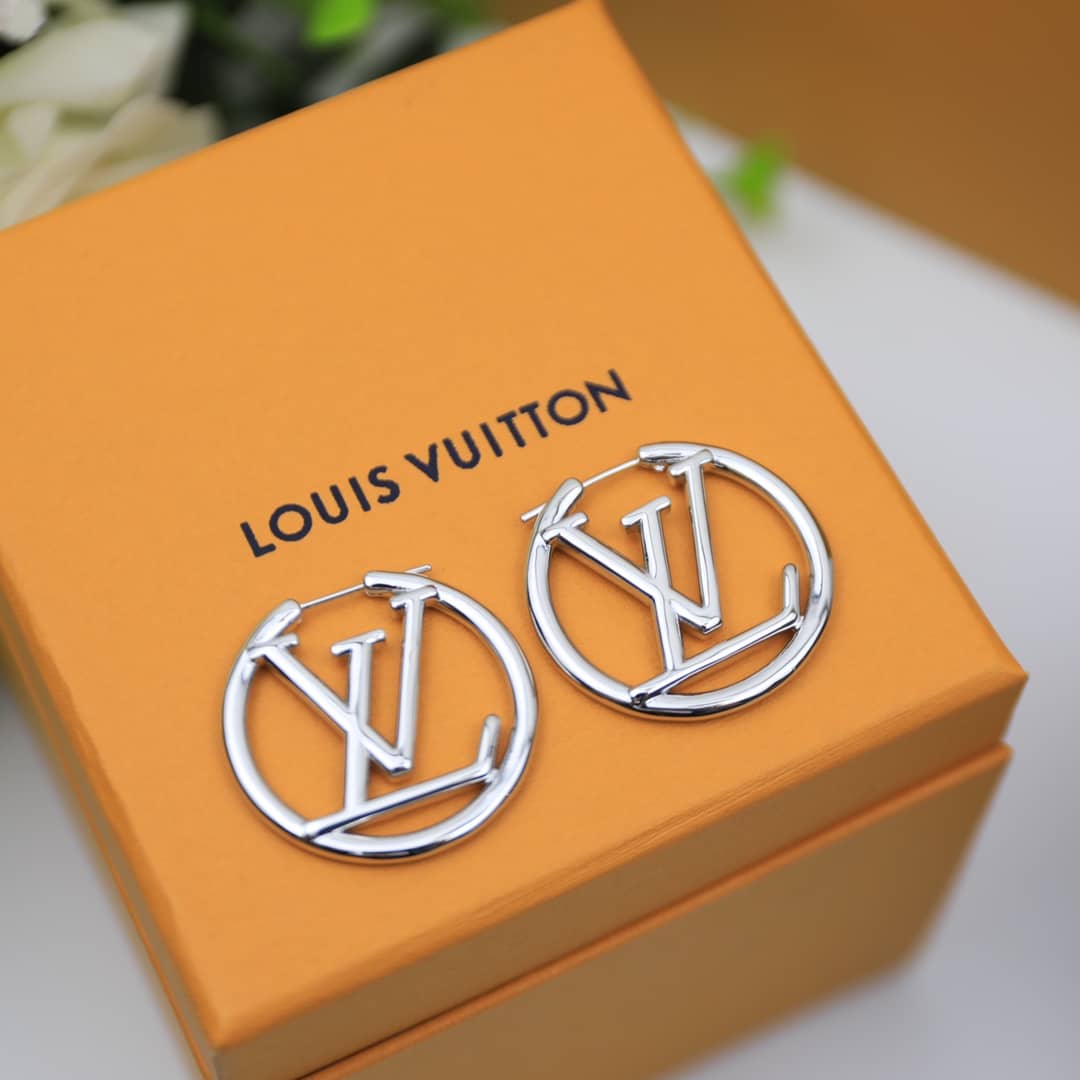 L0vis Vvtt0n Earring First Copy