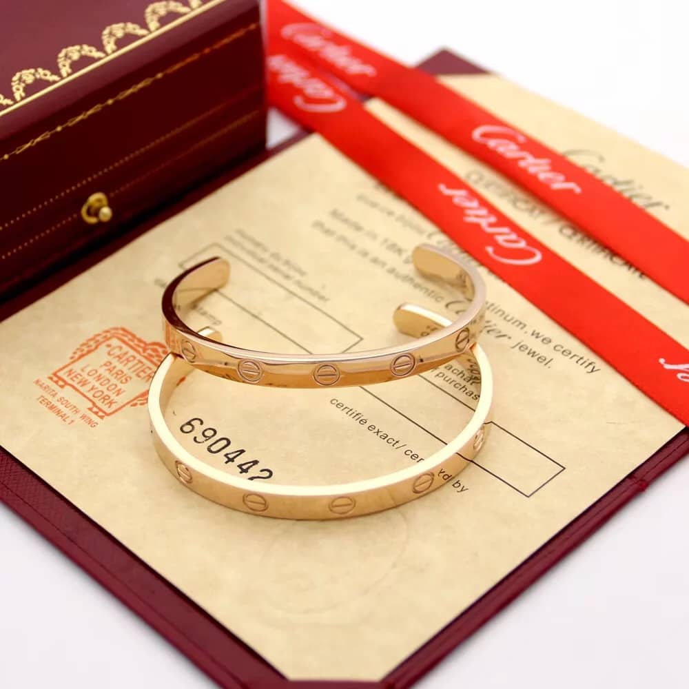 Ca*t1er Bracelet Dupe Logo