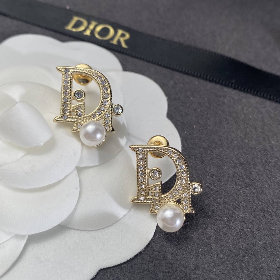 Top Quality Chr1st1an D10r Earring