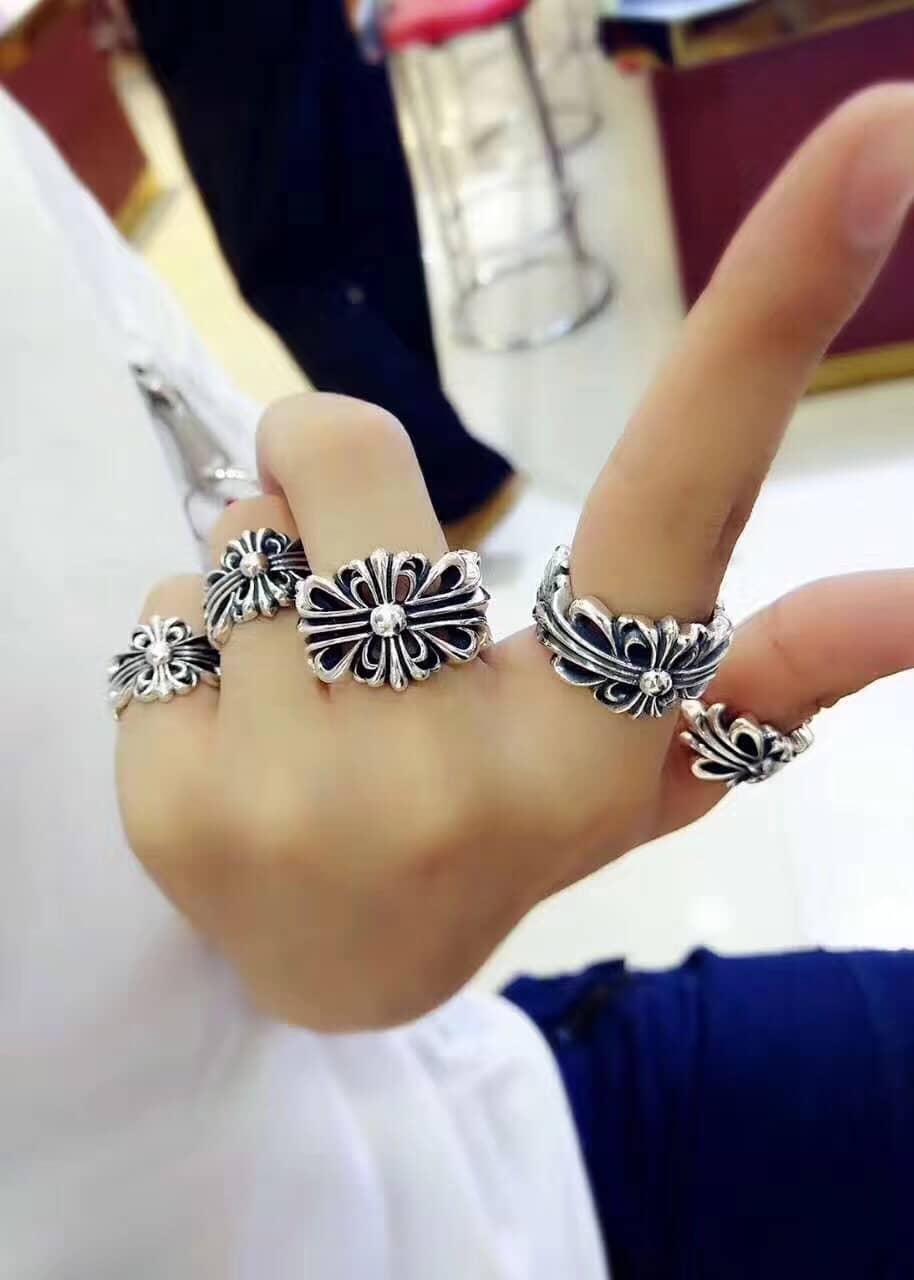 Replica Ch*0me He**ts Ring