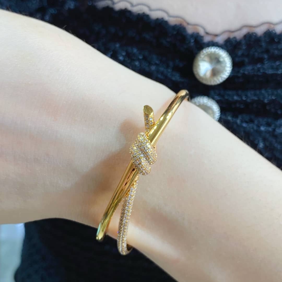 T*f*ny Bracelet Copy