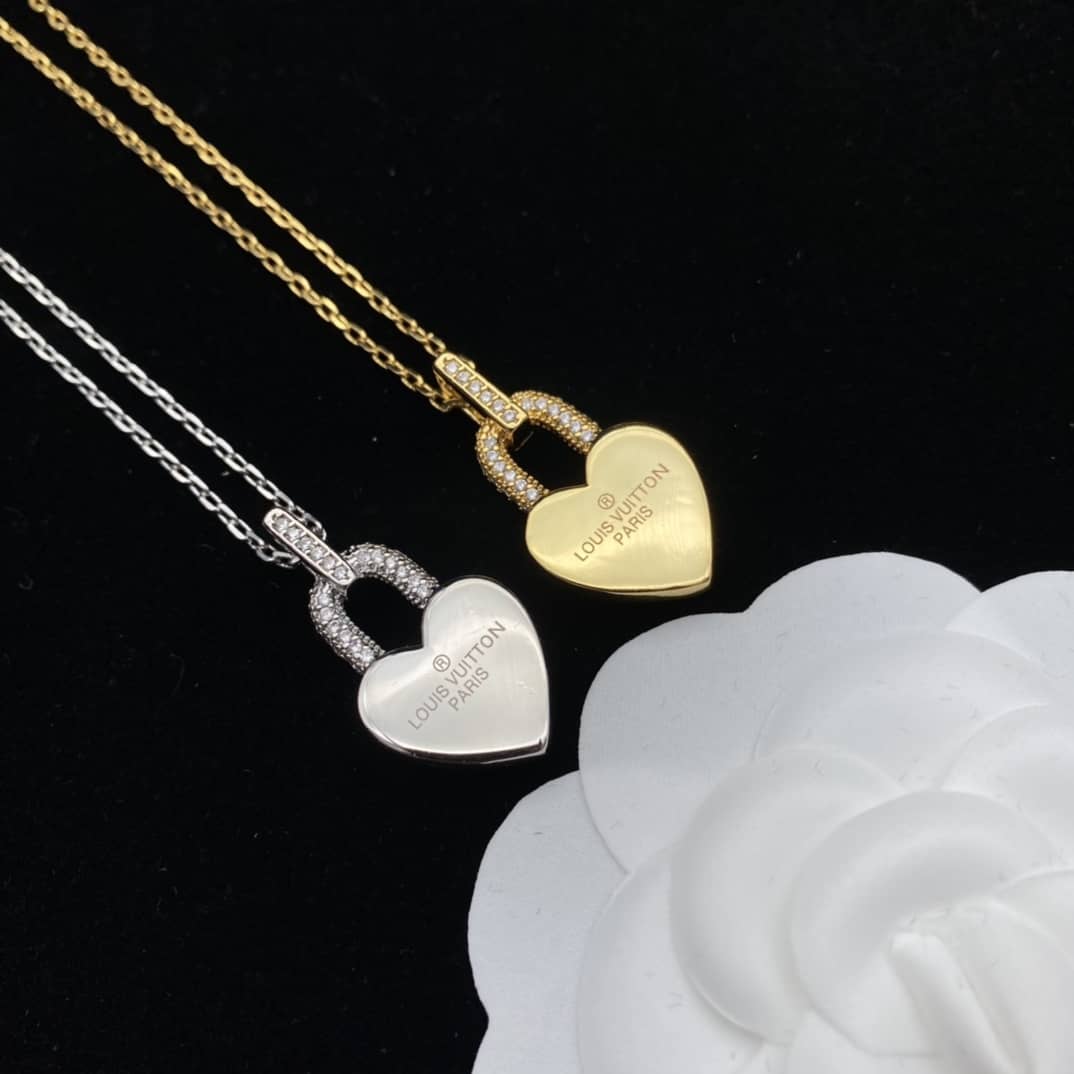 Knockoff L0vis Vvtt0n Logo Necklace