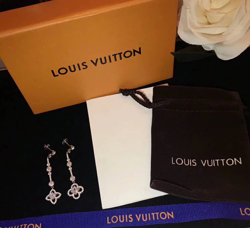 Fake L0vis Vvtt0n Logo Earring