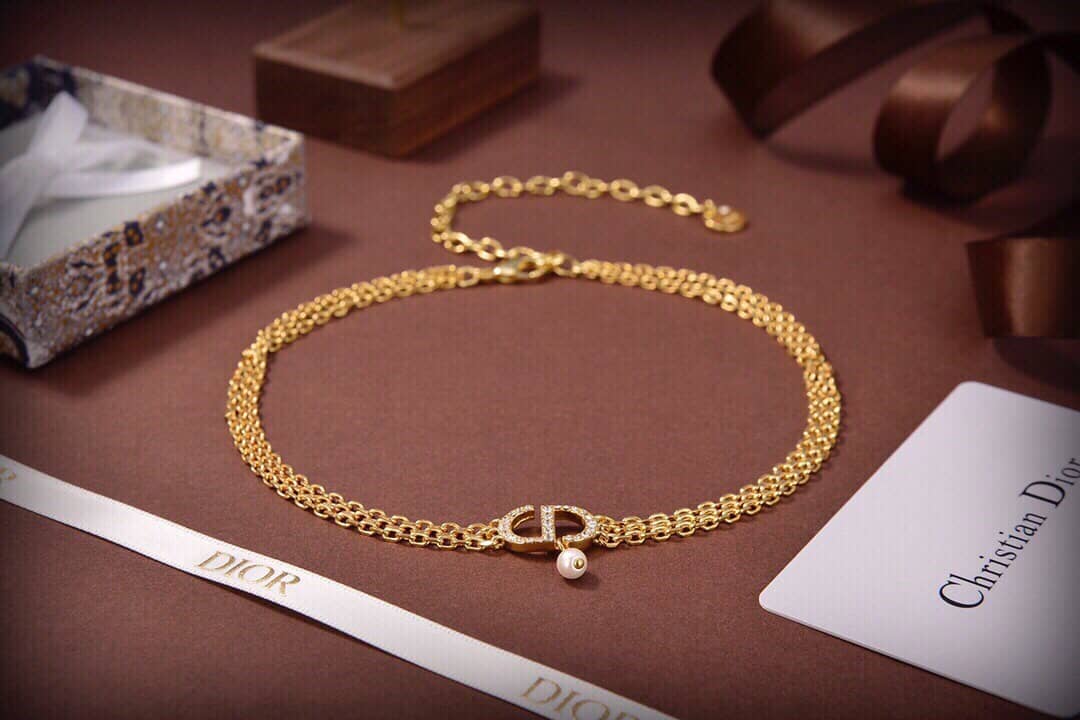 Luxury Chr1st1an D10r Classic AAA+ Necklace