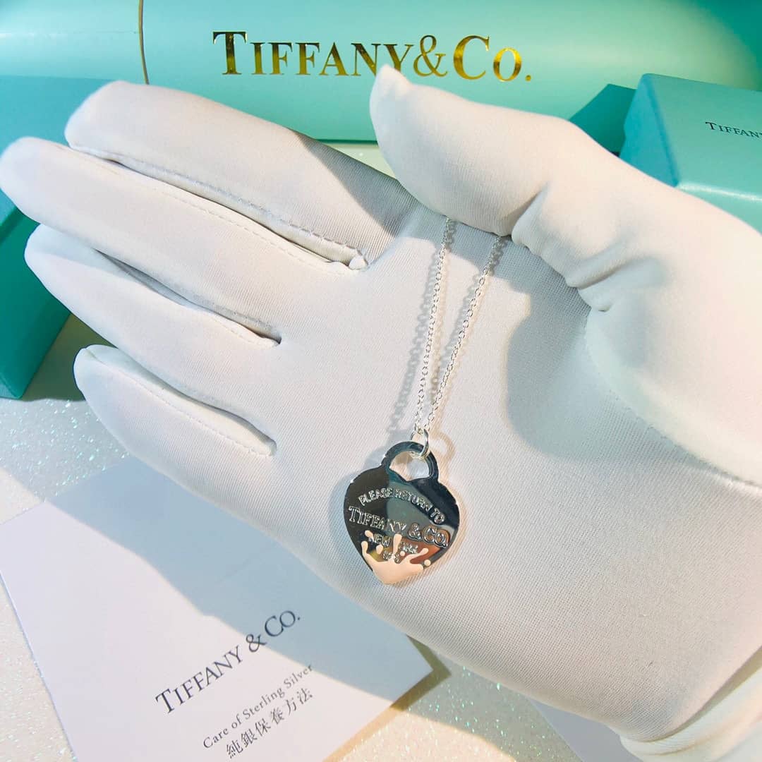 7 Star T*f*ny Necklace