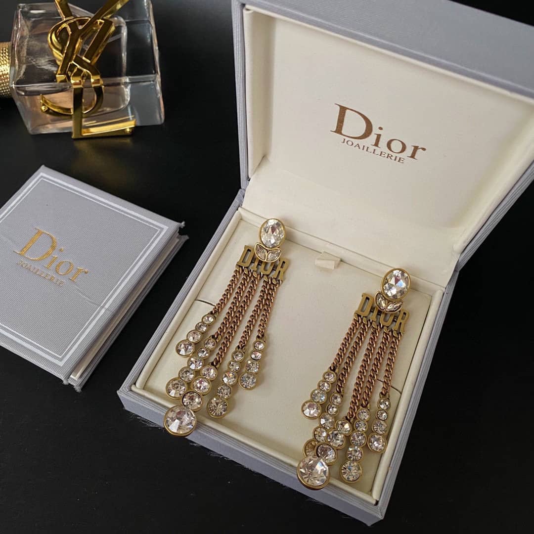 7 Star Chr1st1an D10r Earring