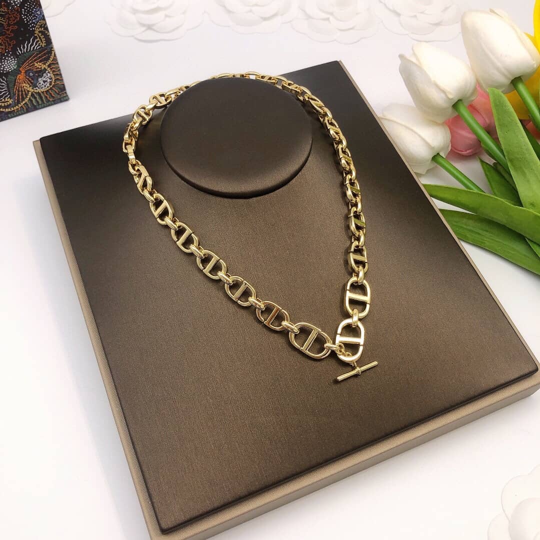 Luxury Chr1st1an D10r Classic AAA+ Necklace
