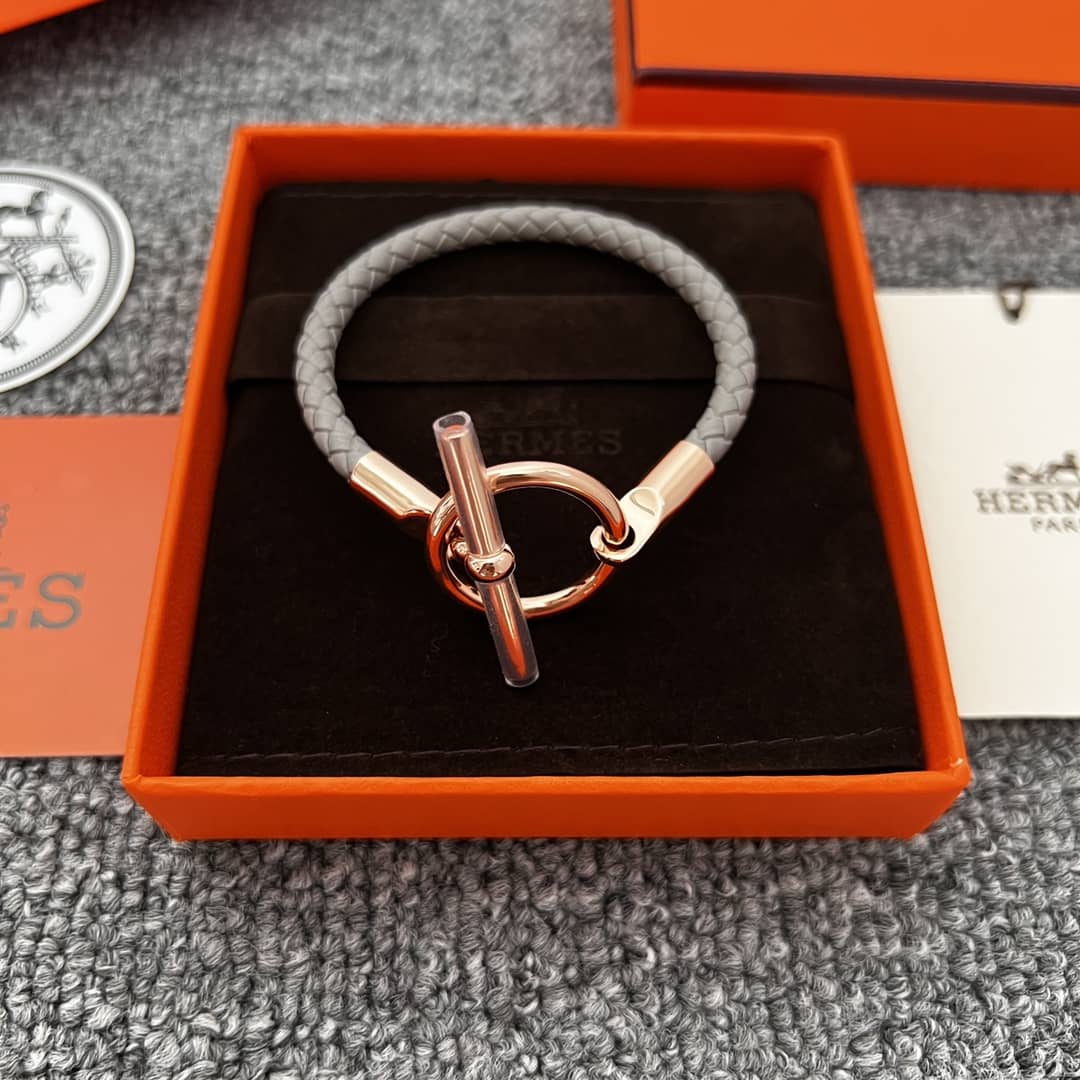 Knockoff H**me5 Logo Bracelet