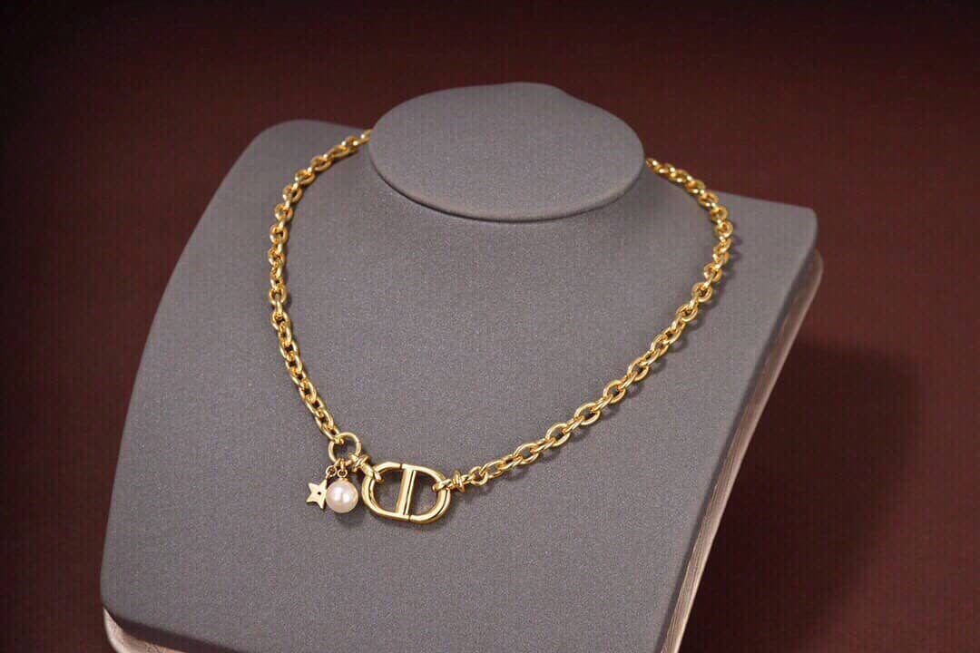 Replica Chr1st1an D10r Necklace