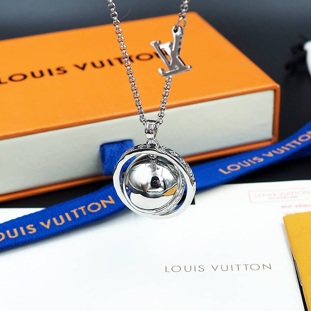 7 Star L0vis Vvtt0n Necklace