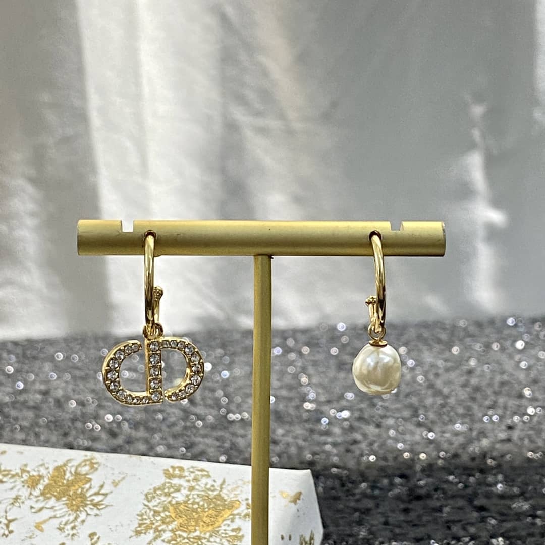 Luxury Chr1st1an D10r Classic AAA+ Earring