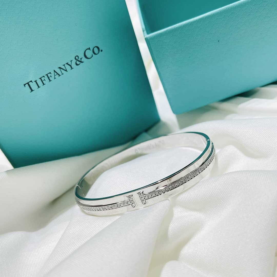 Knockoff T*f*ny Logo Bracelet