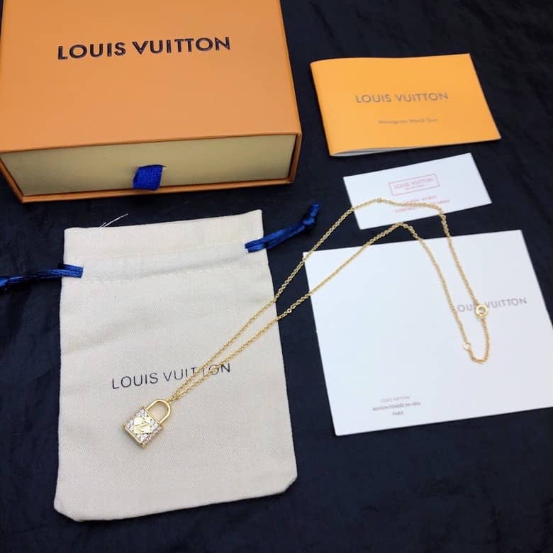High Quality L0vis Vvtt0n Necklace
