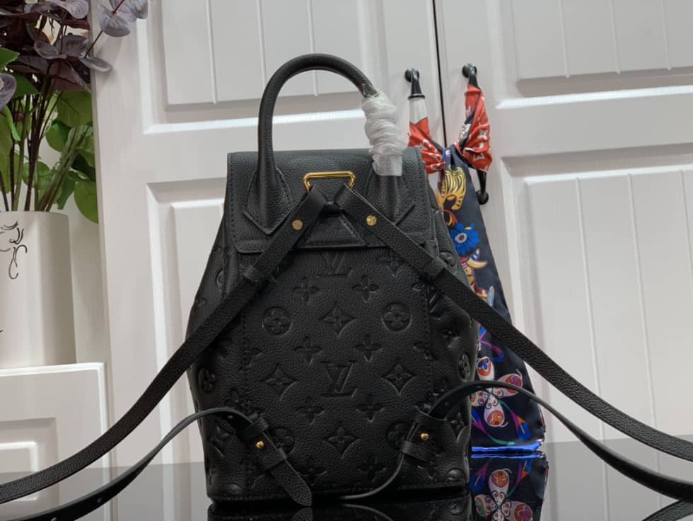 L0vis Vvtt0n Empreinte Montsouris Black M45639 Replica Backpack