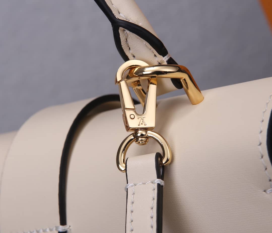 L0vis Vvtt0n Locky BB 2way Replica Shoulder Bag White M44141