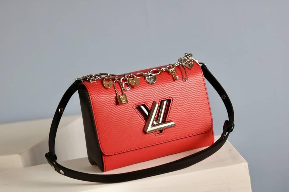 L0vis Vvtt0n Twist Epi Handbag Replica