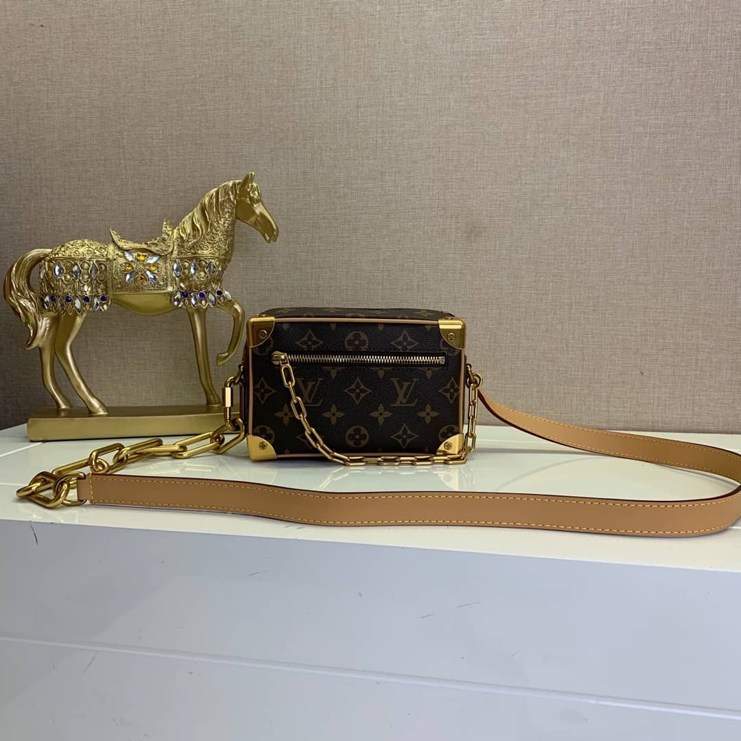 L0vis Vvtt0n Mini Soft Trunk Monogram Replica Bag M68906