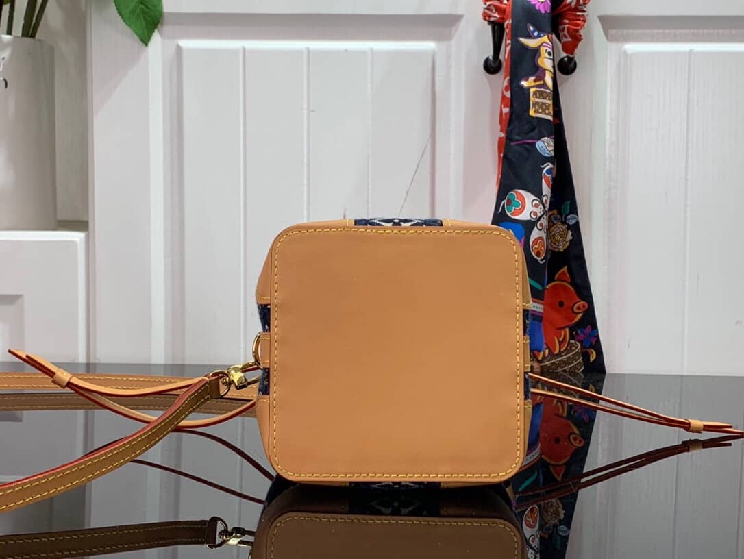 L0vis Vvtt0n Noe Replica Bucket Bag M57447