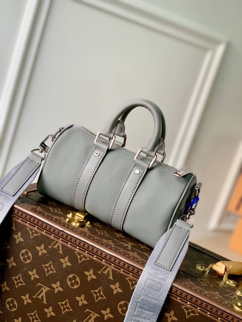 L0vis Vvtt0n Keepall XS Gery M81003 Replica Shoulder Bag