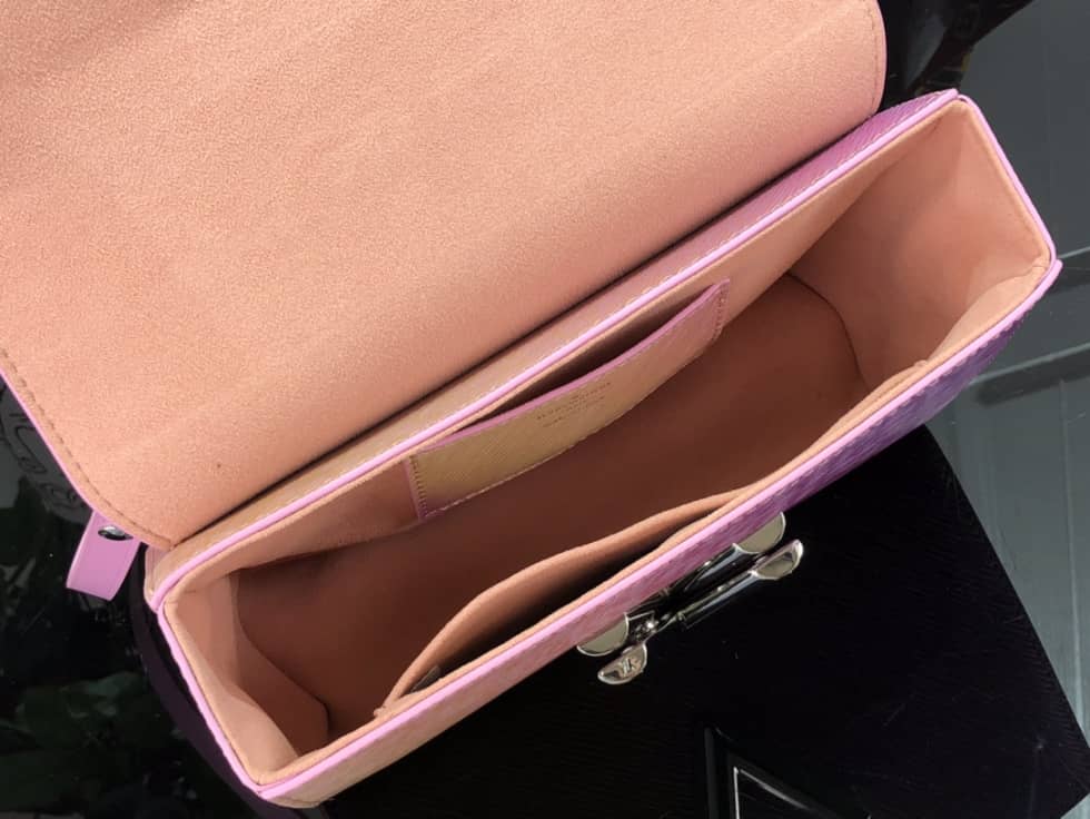 L0vis Vvtt0n Twist MM Gradient Epi Grained Cowhide Leather Orange M59894 Replica Crossbody Bag