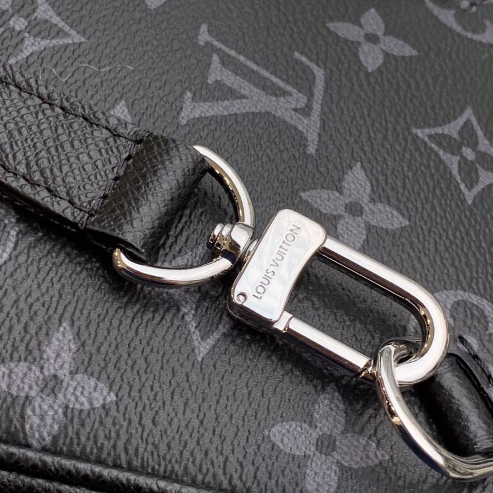 L0vis Vvtt0n Outdoor Slingbag Taigarama Noir Black M30741 Replica Shoulder Bag