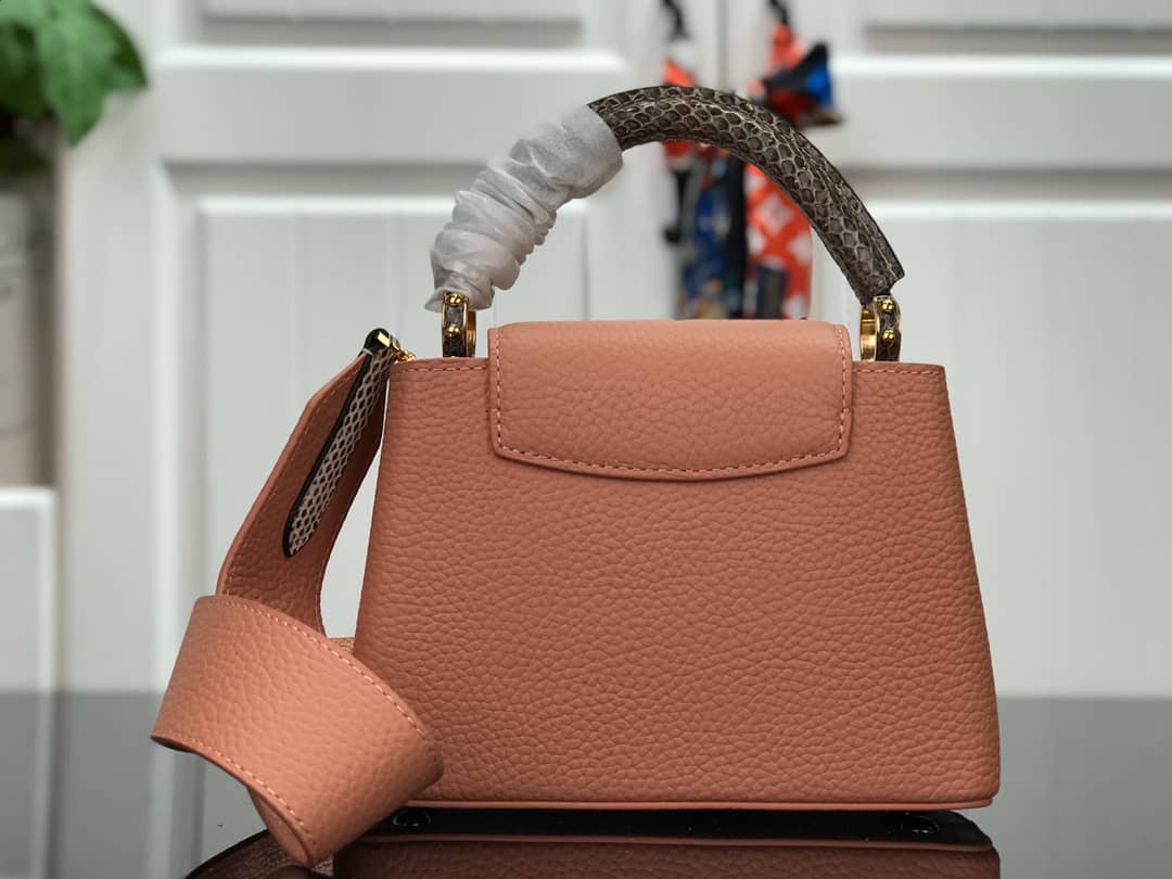 L0vis Vvtt0n Capucines MM Taurillon Leather Tote M94227