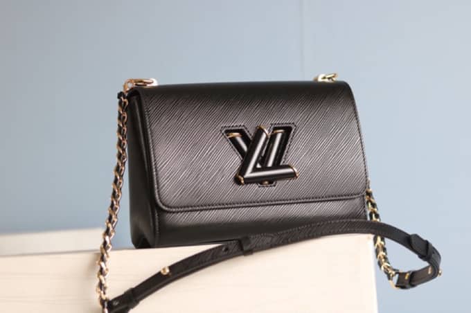 L0vis Vvtt0n Twist MM Chain Leather Replica Bag Black M50282