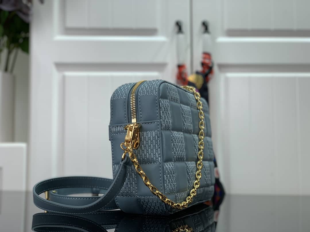 L0vis Vvtt0n Damier Quilt Lambskin Troca MM H27 Replica Bag Blue M59114