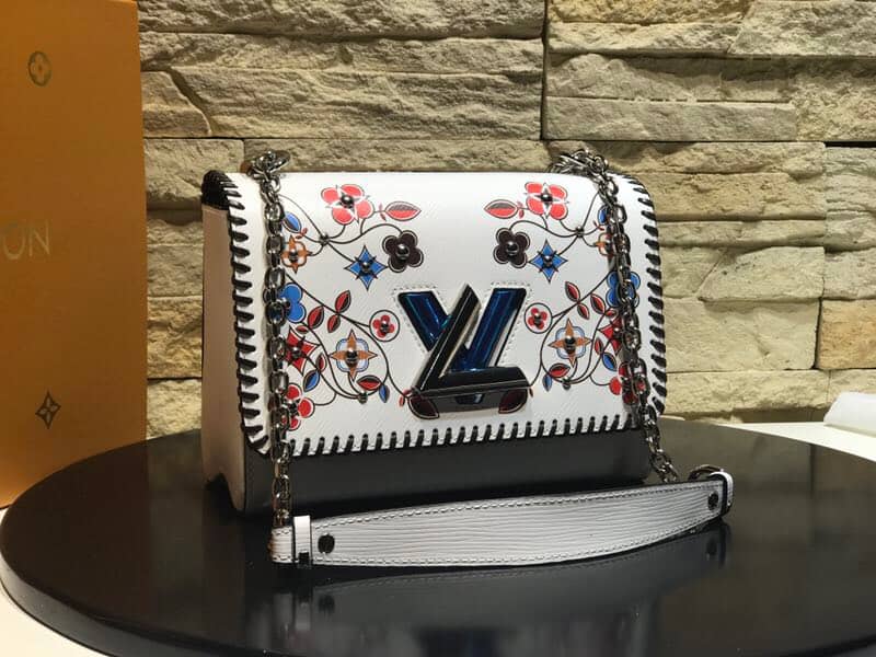 L0vis Vvtt0n Knockoff Twist MM Chain Shoulder Bag Sale