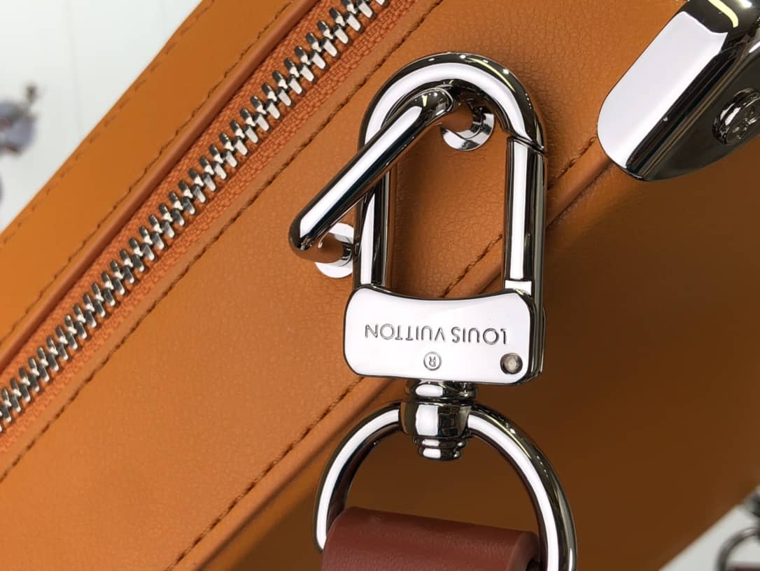 L0vis Vvtt0n Handle Soft Trunk No. 7 Replica Shoulder Bag