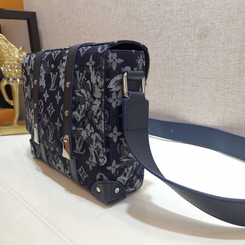 L0vis Vvtt0n Trunk Monogram Canvas Replica Messenger Bag M57282